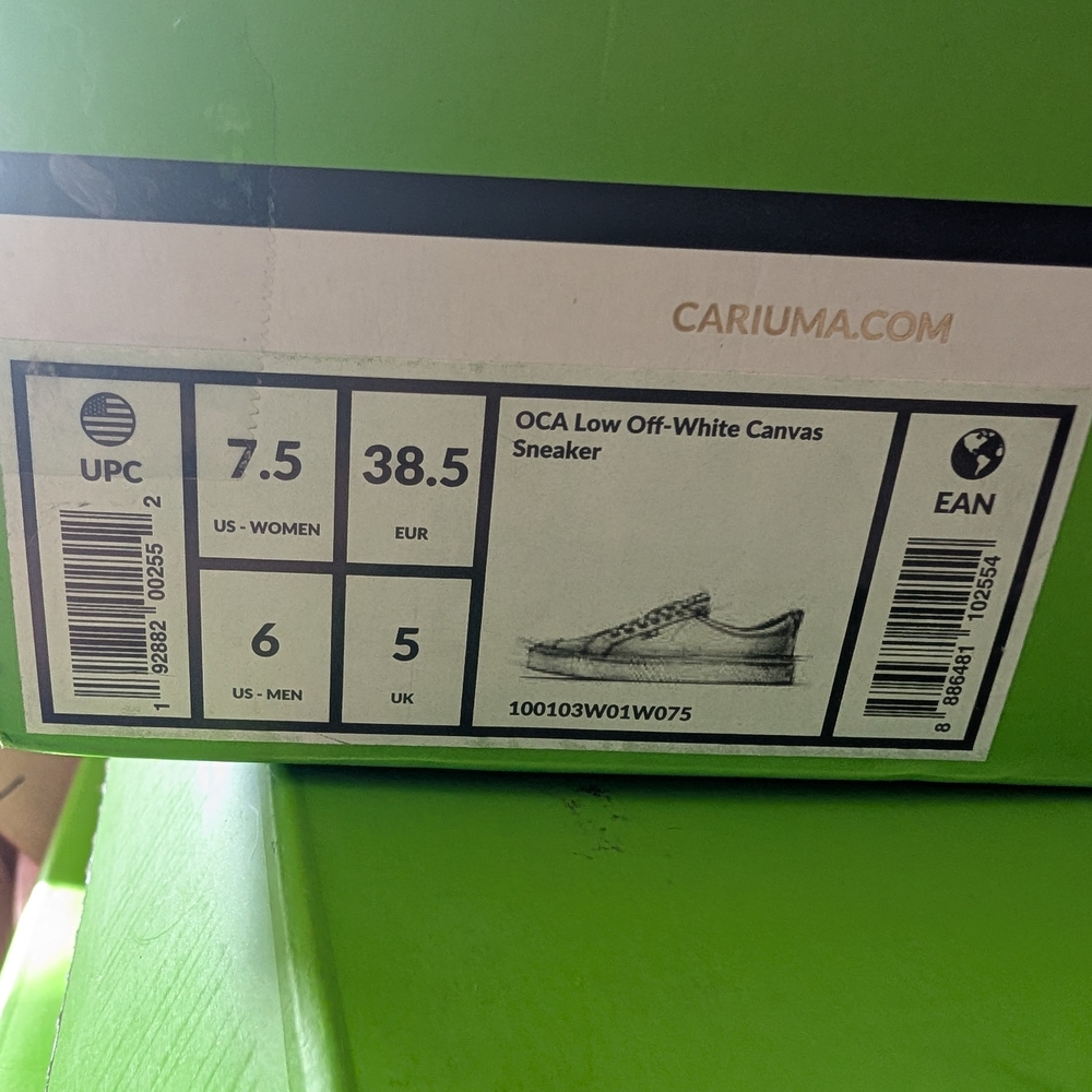 Cariuma OCA Low Off-White Canvas Sneakers